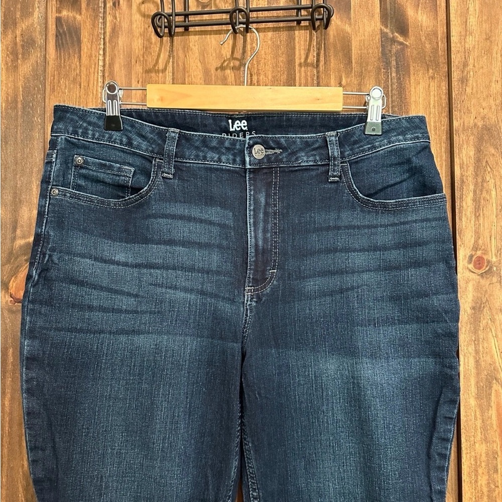 Lee Riders Washed Indigo Jeans - Picture 4 of 6